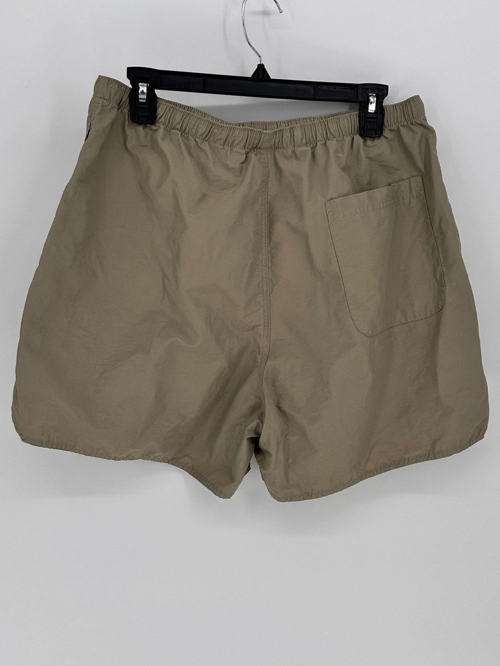ESSENTIALS Shorts - Picture 2 of 7